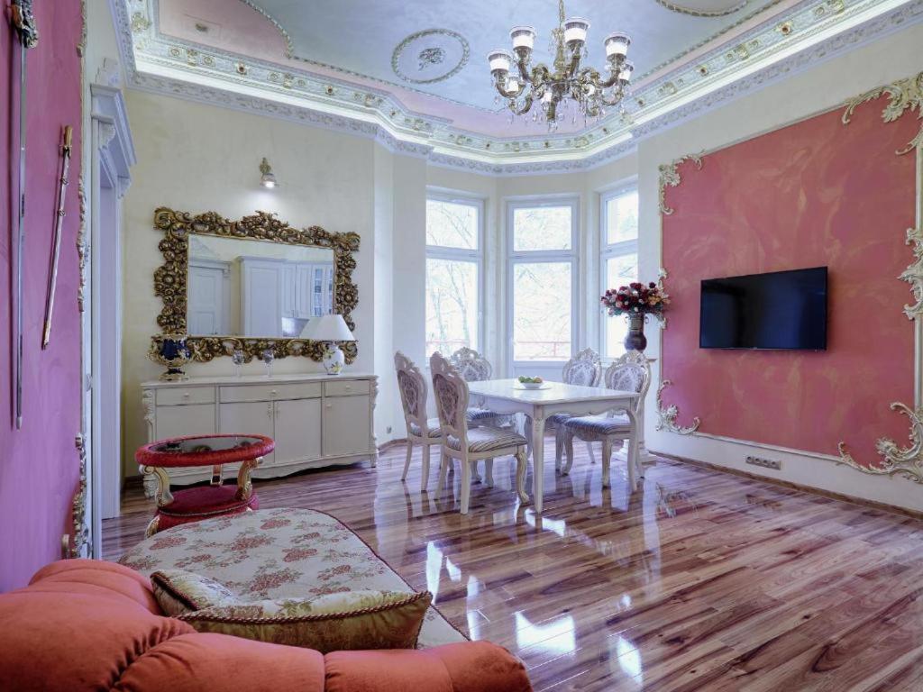 Апартаменты Rose Марианске-Лазне Экстерьер фото