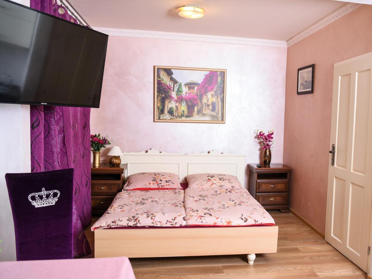Апартаменты Rose Марианске-Лазне Экстерьер фото